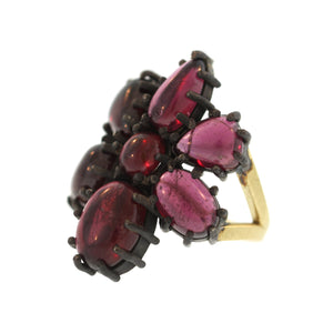 A Garnet Cabochon Cluster Ring