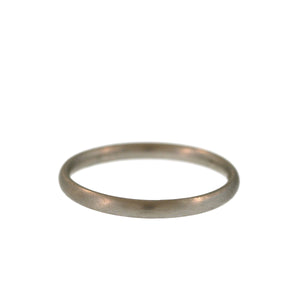 A Comfort Fit Band in Platinum, 2mm