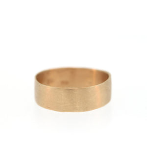A Classic Band in Rose Gold, 6mm