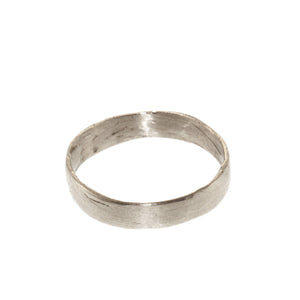 A Classic Band in White Gold, 4mm