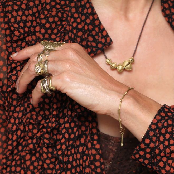 A Linked Bar Chain Bracelet