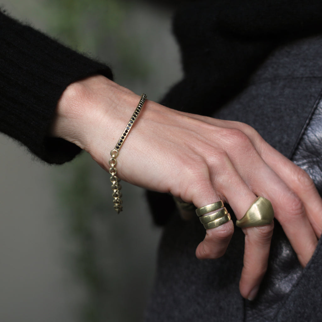 An Organic Signet Ring