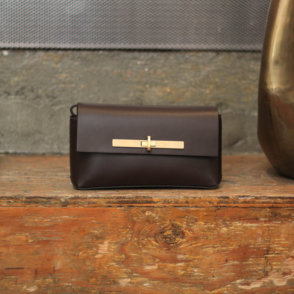 The LURA Mini Yve Bag in Ebony