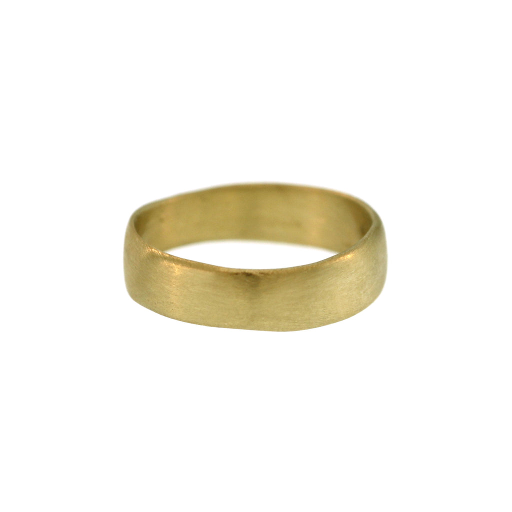 A Classic Band for the Pinky Finger in Yellow Gold, 4mm