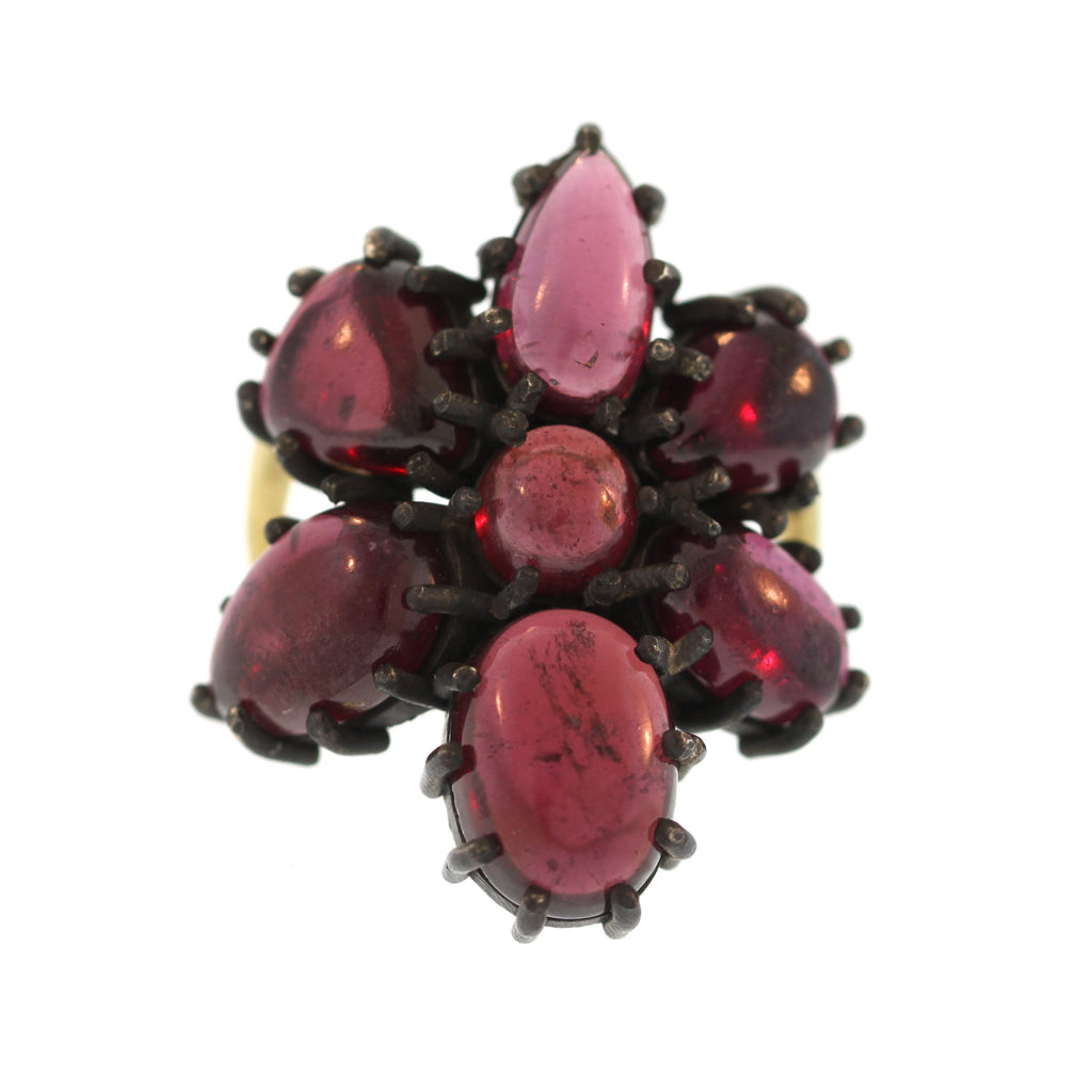 A Garnet Cabochon Cluster Ring