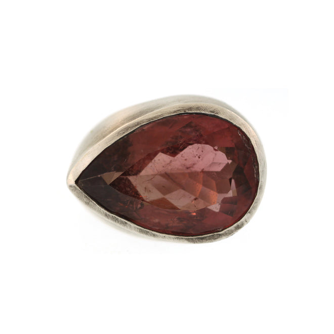 A Peach Tourmaline Queens Ring in Sterling Silver