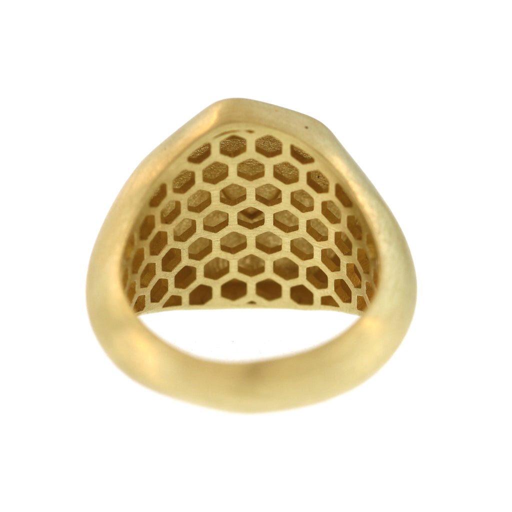 An Organic Signet Ring