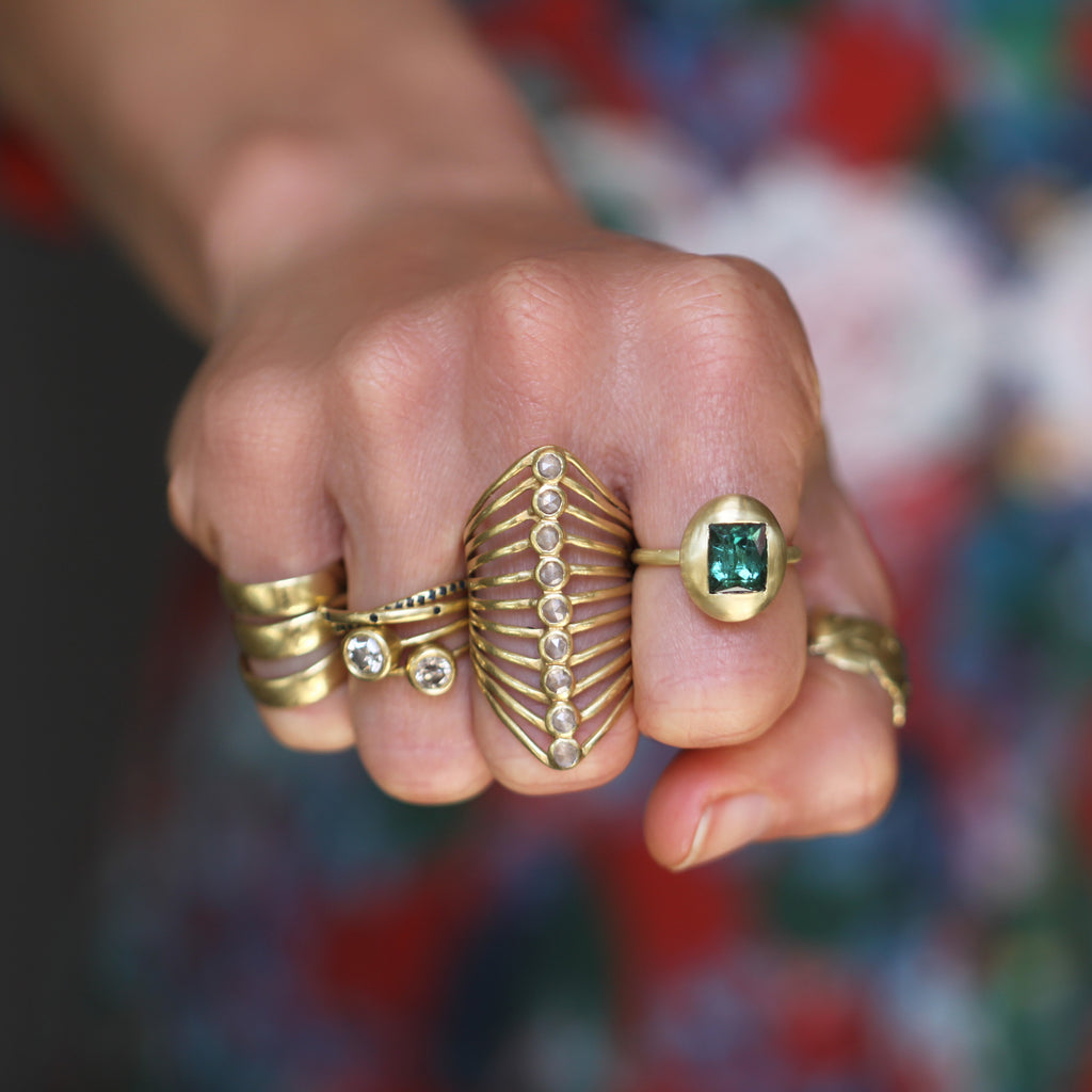 A Teal Green Tourmaline Lozenge Ring