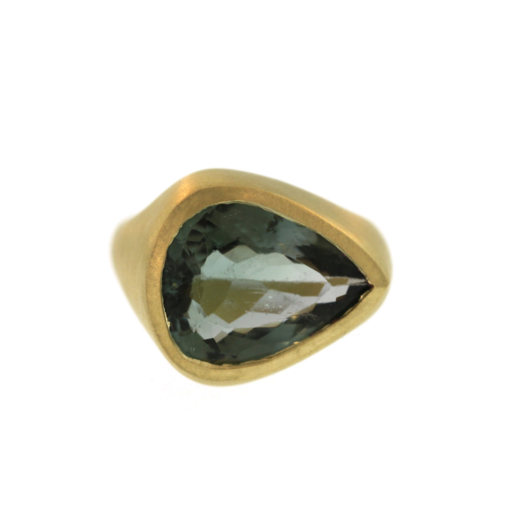 An Ocean Green Tourmaline Queen's Ring