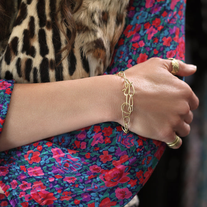 A Mixed Link Bracelet