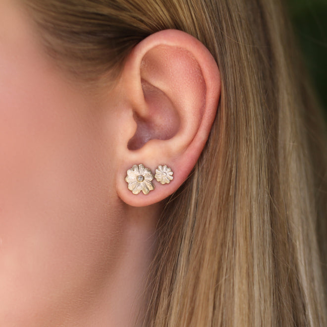 The White Gold Petite Fleur Studs