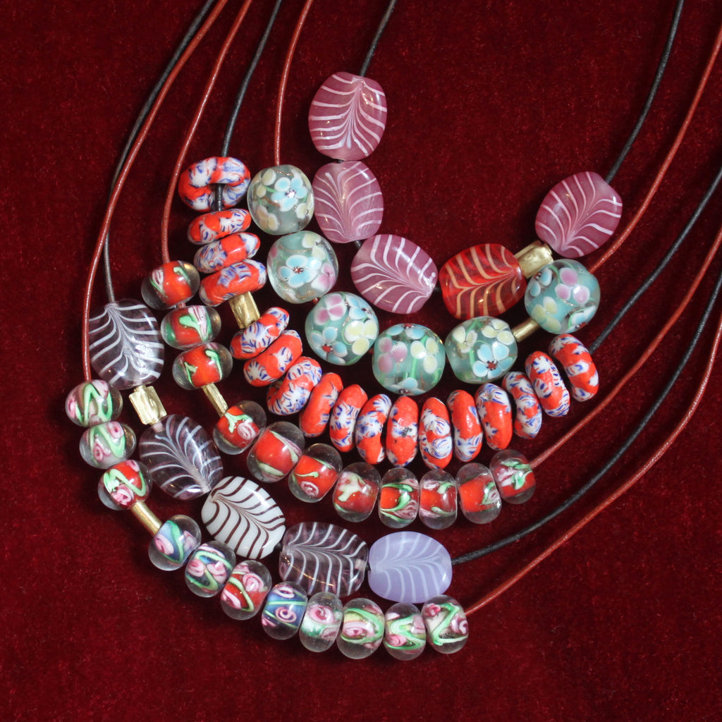 A Red Speckled Recycled African Glass Bead Necklace – LFrank