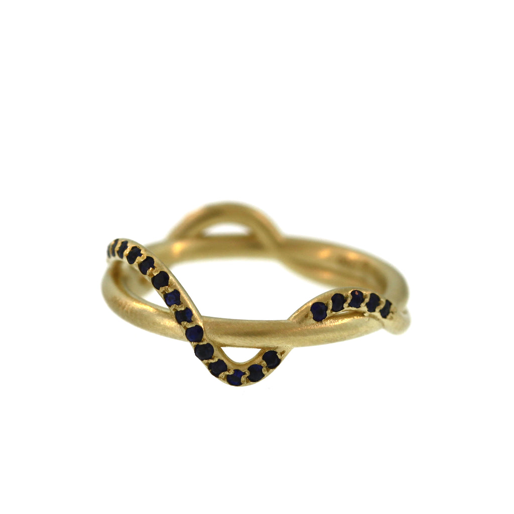 A Sapphire Ribbon Ring